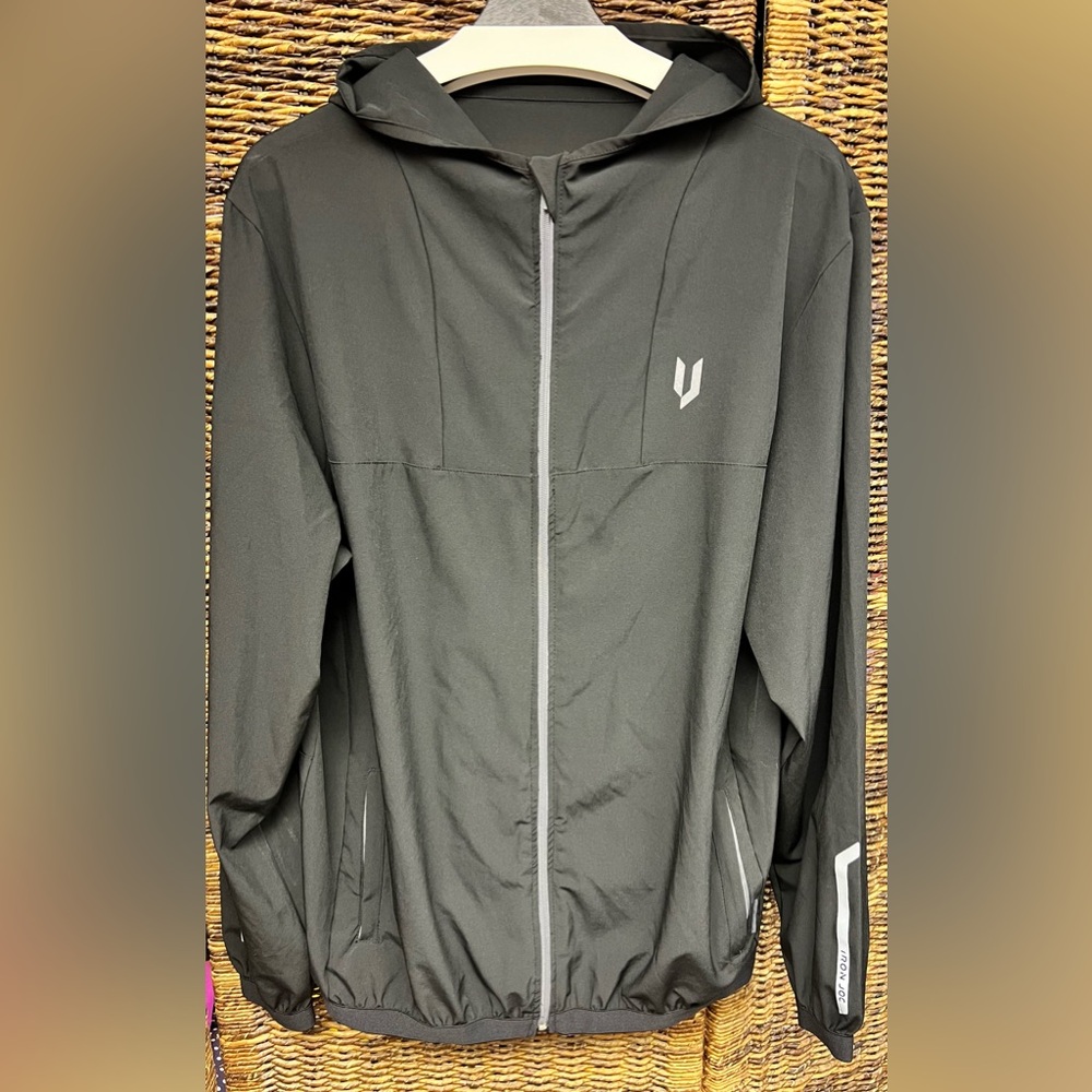 Iron Joc- Men's Black Hooded‎ Windbreaker/ Workout Jacket, Size: Large